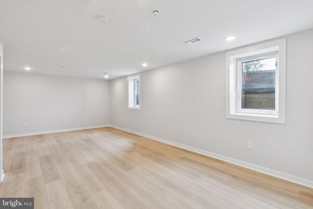 2800 BRIDGE ST, Philadelphia, PA 19137