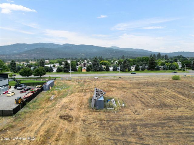 2087 W Seltice WAY, Post Falls, ID 83854