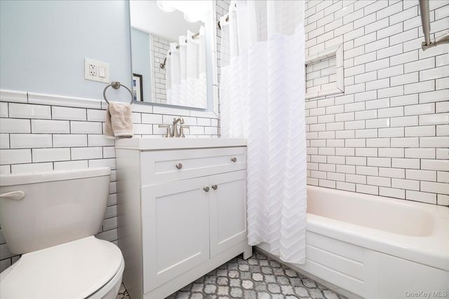 370 W Broadway 5C, Long Beach, NY 11561