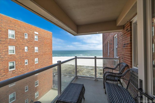 370 W Broadway 5C, Long Beach, NY 11561