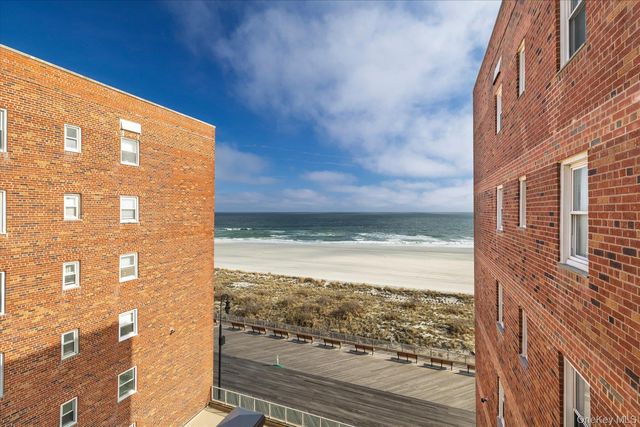 370 W Broadway 5C, Long Beach, NY 11561