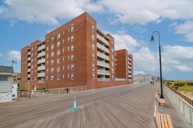 370 W Broadway 5C, Long Beach, NY 11561