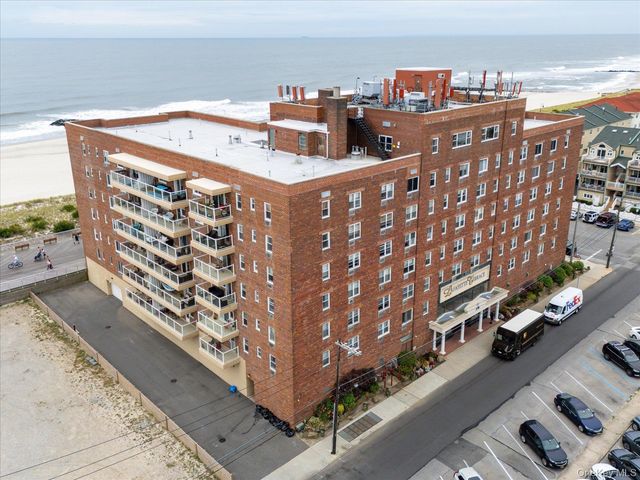 370 W Broadway 5C, Long Beach, NY 11561