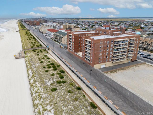 370 W Broadway 5C, Long Beach, NY 11561