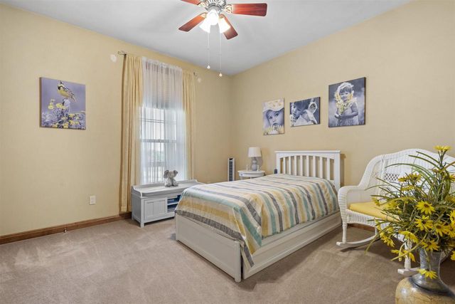 N3224 FEATHER RIDGE DRIVE, Appleton, WI 54913