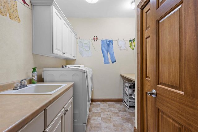 N3224 FEATHER RIDGE DRIVE, Appleton, WI 54913