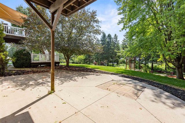 N3224 FEATHER RIDGE DRIVE, Appleton, WI 54913