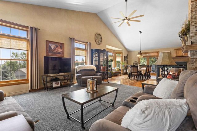 N3224 FEATHER RIDGE DRIVE, Appleton, WI 54913