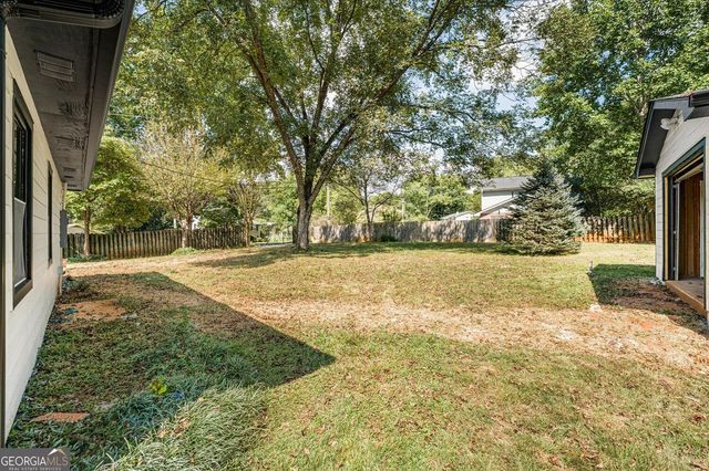 56 Simpson Drive NE, Kennesaw, GA 30144