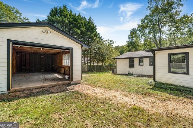 56 Simpson Drive NE, Kennesaw, GA 30144