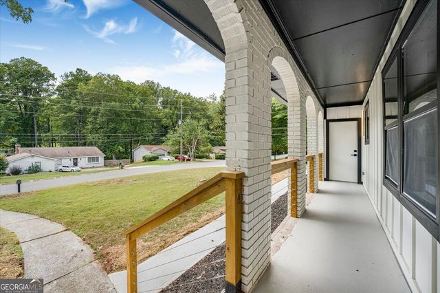56 Simpson Drive NE, Kennesaw, GA 30144