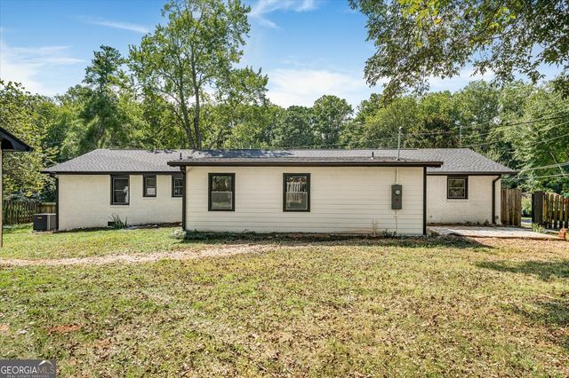 56 Simpson Drive NE, Kennesaw, GA 30144