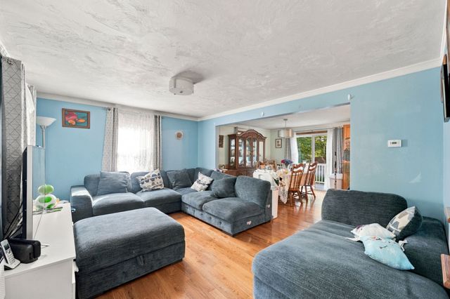 22 Southwind Way, Dartmouth, MA 02747