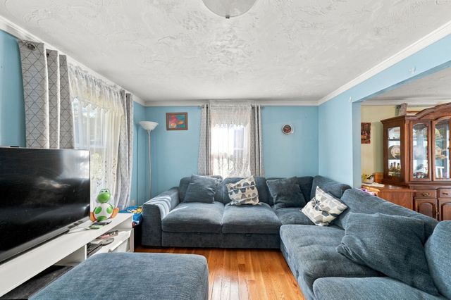 22 Southwind Way, Dartmouth, MA 02747