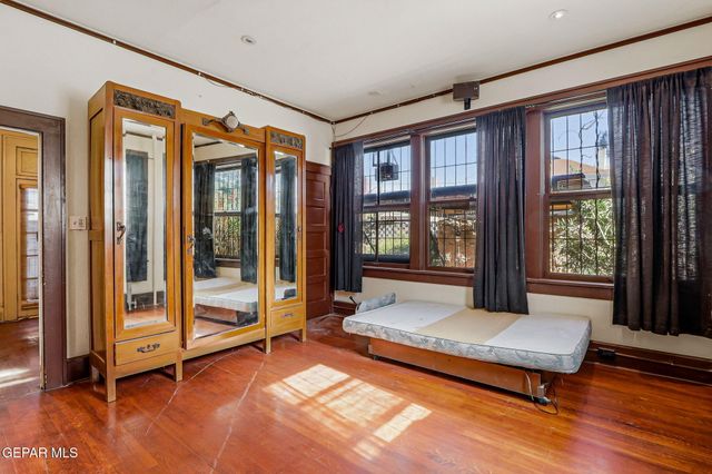 1016 E RIO GRANDE Avenue 3, El Paso, TX 79902