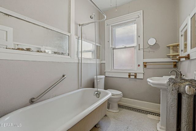 1016 E RIO GRANDE Avenue 3, El Paso, TX 79902