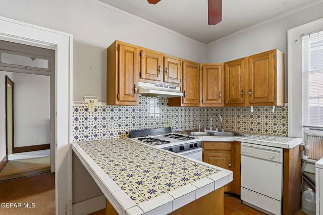 1016 E RIO GRANDE Avenue 3, El Paso, TX 79902