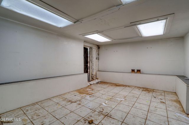 1016 E RIO GRANDE Avenue 3, El Paso, TX 79902