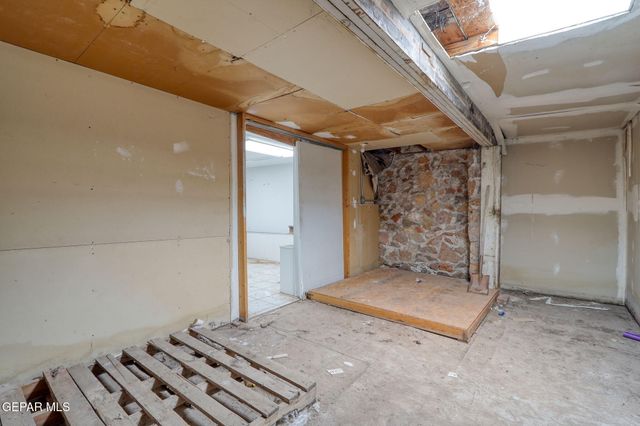 1016 E RIO GRANDE Avenue 3, El Paso, TX 79902