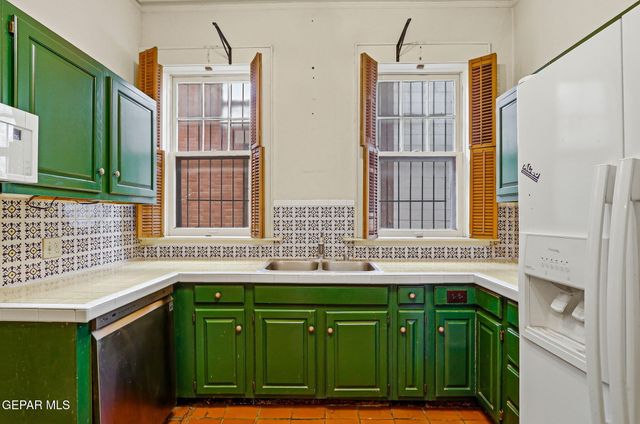 1016 E RIO GRANDE Avenue 3, El Paso, TX 79902