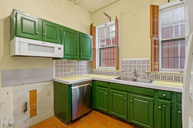 1016 E RIO GRANDE Avenue 3, El Paso, TX 79902