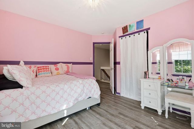 45 HONEY LOCUST LN, Newtown, PA 18940