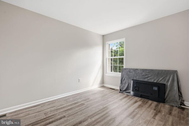 45 HONEY LOCUST LN, Newtown, PA 18940