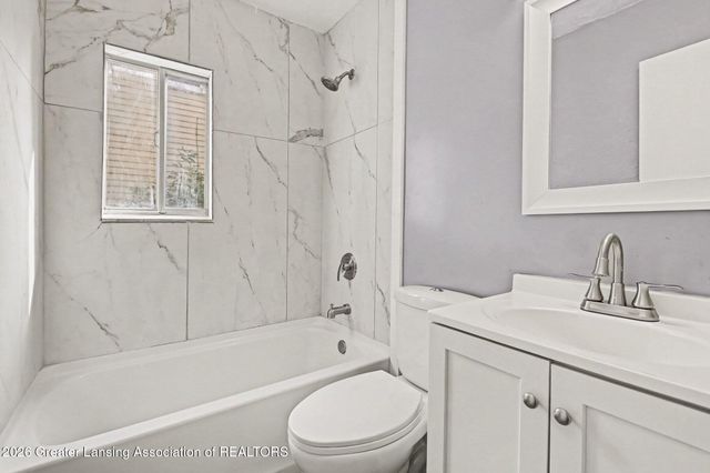 6409 Coulson Court, Lansing, MI 48911