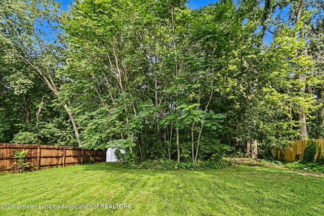 6409 Coulson Court, Lansing, MI 48911