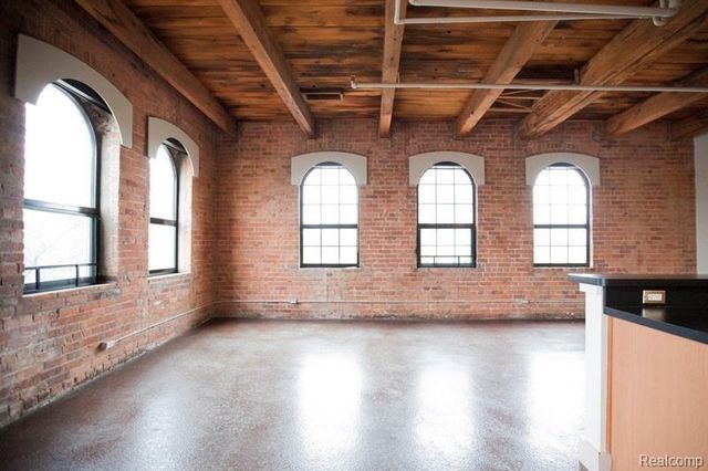 6533 E Jefferson Avenue 322, Detroit, MI 48207