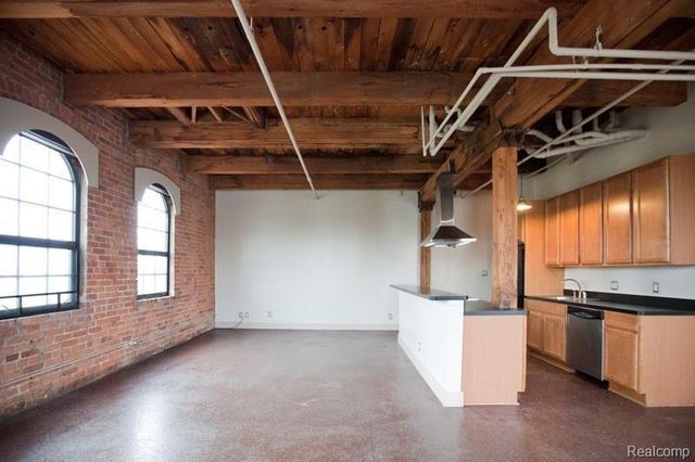 6533 E Jefferson Avenue 322, Detroit, MI 48207