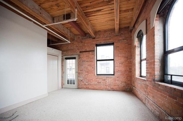 6533 E Jefferson Avenue 322, Detroit, MI 48207