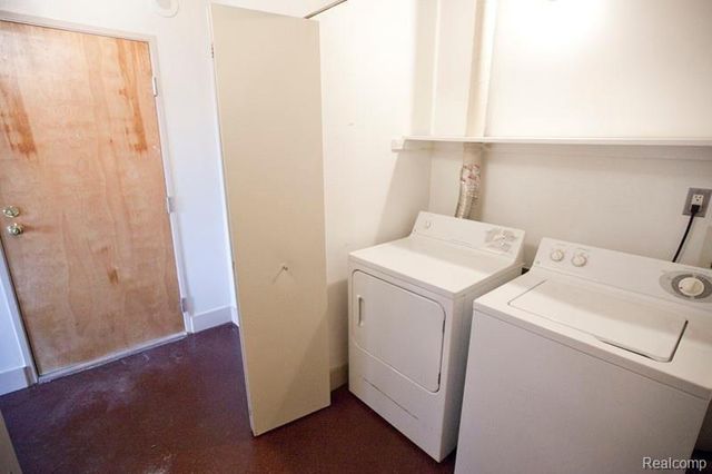 6533 E Jefferson Avenue 322, Detroit, MI 48207