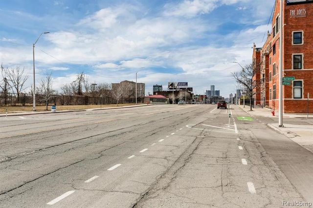 6533 E Jefferson Avenue 322, Detroit, MI 48207