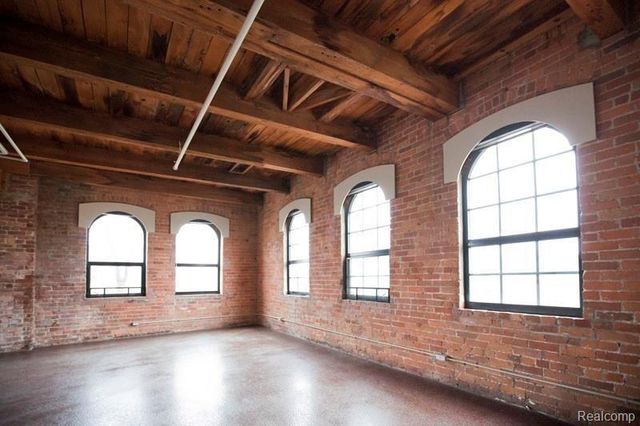 6533 E Jefferson Avenue 322, Detroit, MI 48207