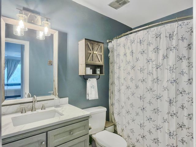 93 Ashley Hall Plantation Road 7, Charleston, SC 29407
