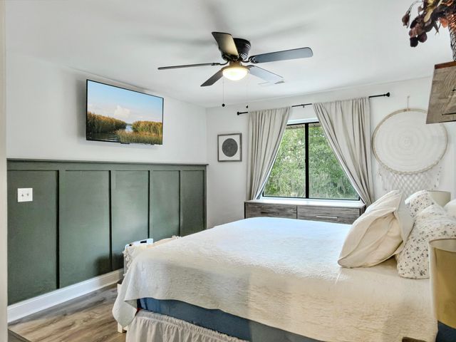 93 Ashley Hall Plantation Road 7, Charleston, SC 29407
