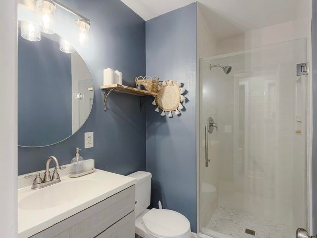 93 Ashley Hall Plantation Road 7, Charleston, SC 29407