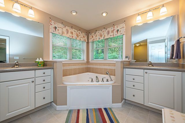 7 Drumlin Road, Stratham, NH 03885