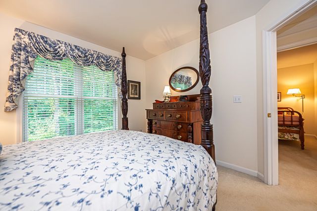 7 Drumlin Road, Stratham, NH 03885
