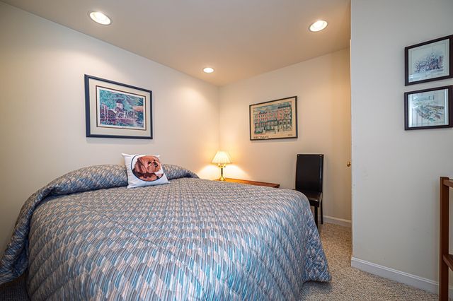 7 Drumlin Road, Stratham, NH 03885