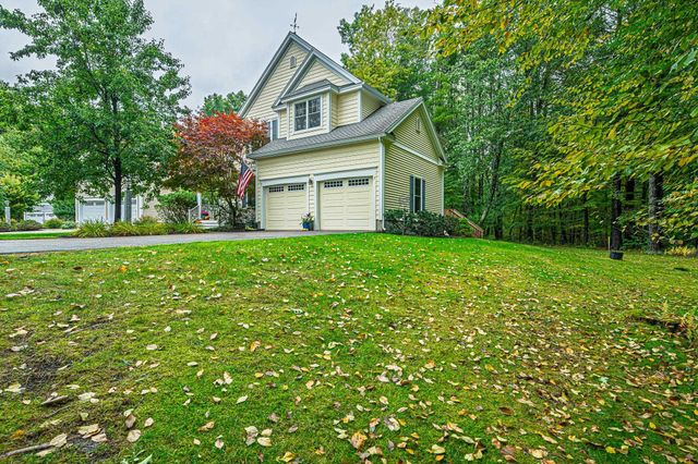 7 Drumlin Road, Stratham, NH 03885