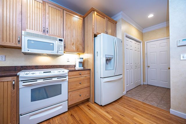7 Drumlin Road, Stratham, NH 03885