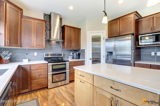 7720 Hacienda Drive, Anchorage, AK 99507