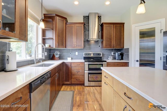 7720 Hacienda Drive, Anchorage, AK 99507