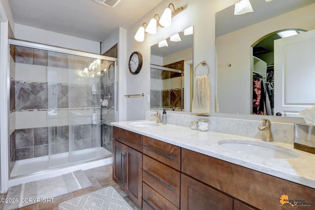 7720 Hacienda Drive, Anchorage, AK 99507