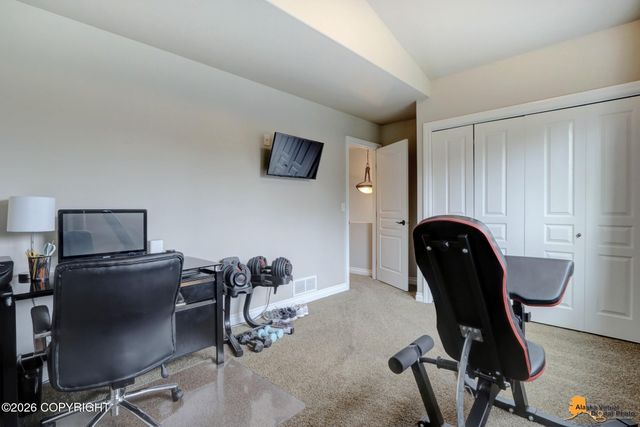 7720 Hacienda Drive, Anchorage, AK 99507