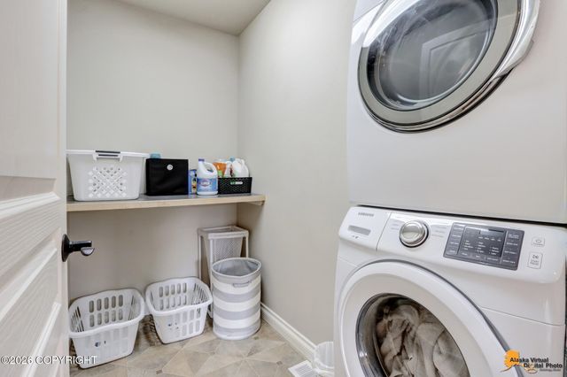 7720 Hacienda Drive, Anchorage, AK 99507