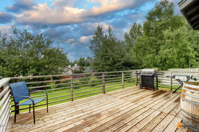 7720 Hacienda Drive, Anchorage, AK 99507