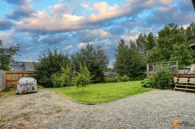 7720 Hacienda Drive, Anchorage, AK 99507